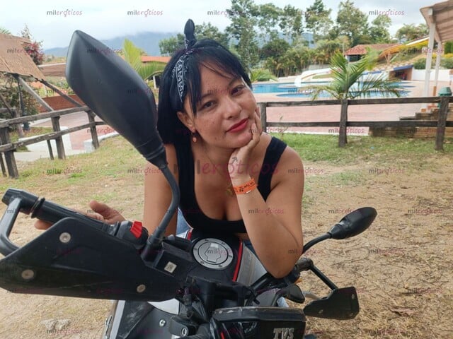 FOTOS DE TU RICA MILF BIEN PUTA, PARA SACAR TU RICA LECHE PAPI