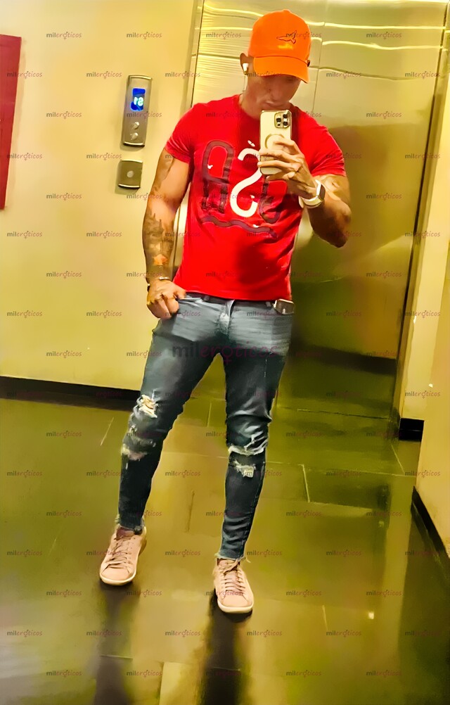 FOTOS DE POR POCOS DÍAS EN TIJUANA MACHO ATLÉTICO Y TATUADO CON VERGON,LECHERO Y PREÑADOR