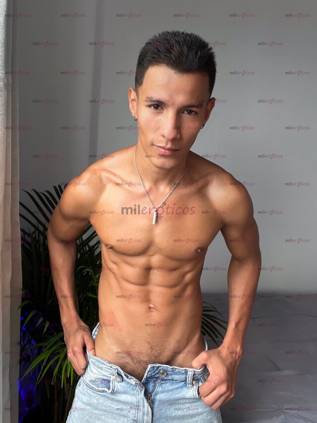 FOTOS DE SOY ALEX RICO JOVEN COLOMBIANO CON 23CM DE VERGA