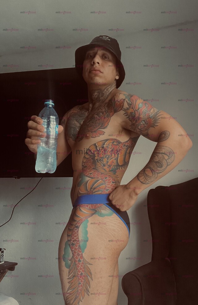 FOTOS DE RUDO Y CARIÑOSO A LA VEZ, VARONIL COMPLACIENTE