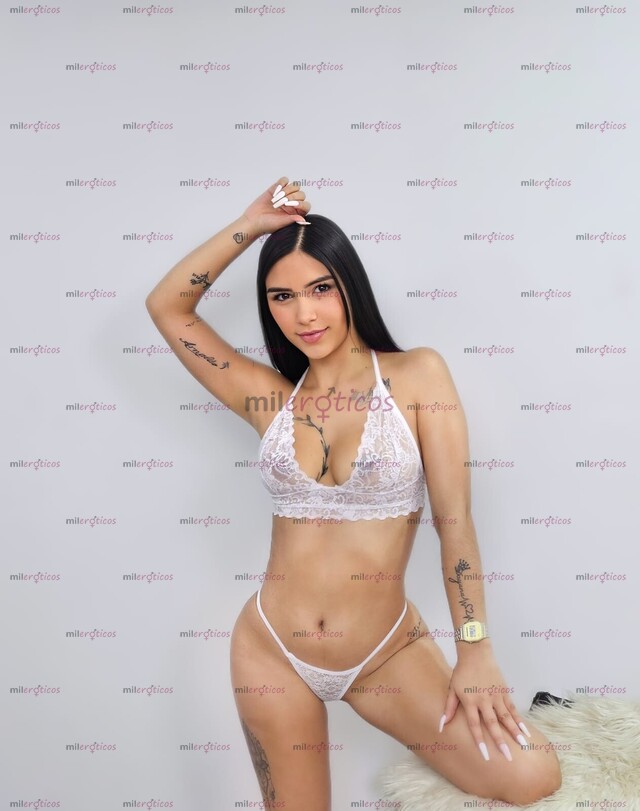 FOTOS DE FLACA DELICIOSA CON VAGINA JUGOSA Y COMPLACIENTE