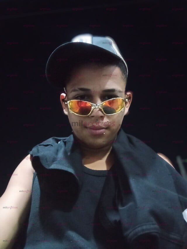 FOTOS DE SOY CHICO ACTRATIVO TE DIVERTISTE MUCHO CON MIGO SOY MUY CALIENTE LES MI SERVICI