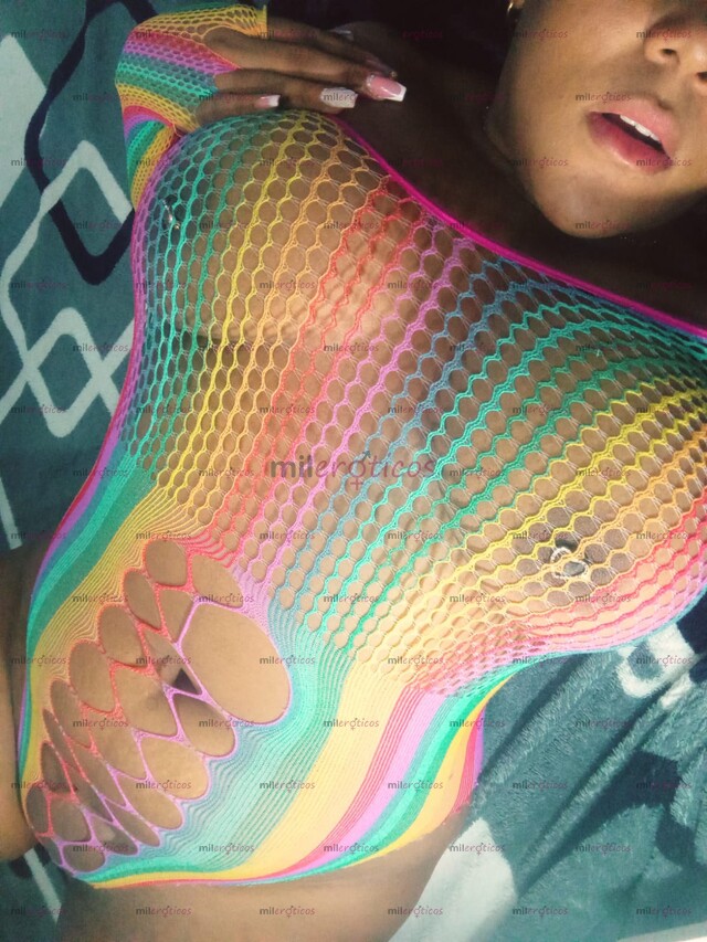 FOTOS DE HOLA MIS AMORES SOY UNA HERMOSA MORENA ARRECHA Y MORBOSA