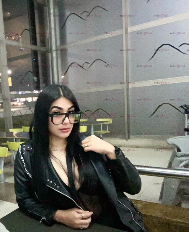 FOTOS DE HOLA AMOR SOY ANGÉLICA UNA CHICA DULCE Y TIERNA DE TÉS BLANCA PARA COMPLACERTE
