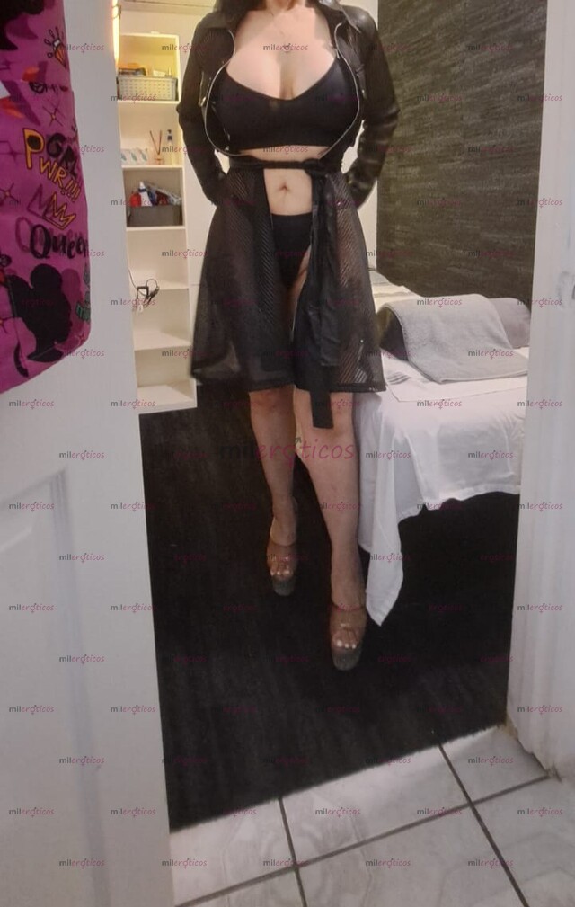 FOTOS DE ROSY SCAPE TO ENJOY A EXPERIENCE TOGETHER, IN MY MASAGE STUDIO ROOM