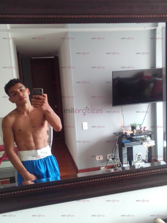 FOTOS DE SOY JOVEN 23 AÑOS DISPUESTO A CUMPLIR TODAS TUS FANTASIAS