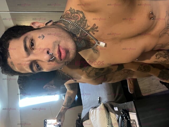 FOTOS DE BARBERO MACHO TATUADO VERGA GRUESA COGE DURO TRAGATE MIS MECOS