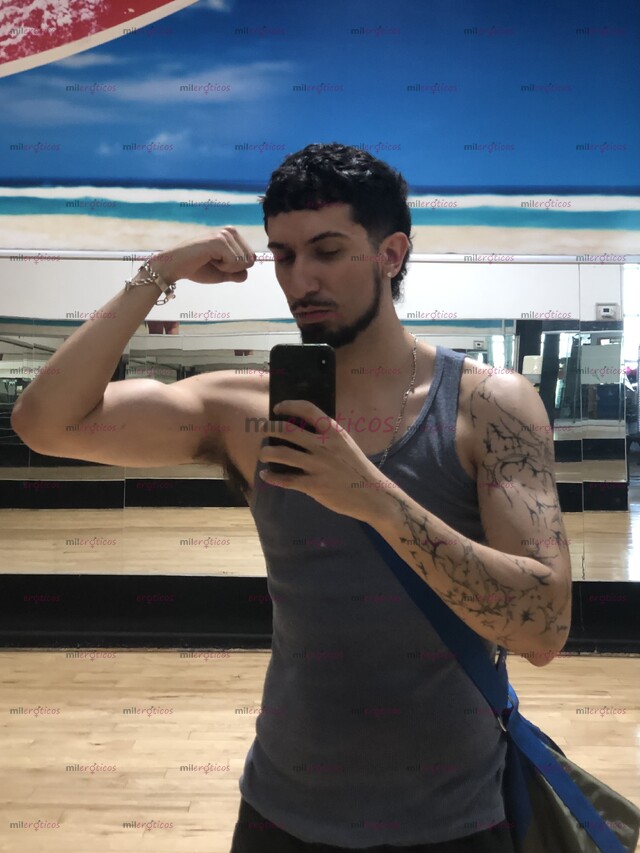 FOTOS DE SOLO HOY. VERGOTA PELUDA DE 20CM CHACALITO VIP BISEXUAL