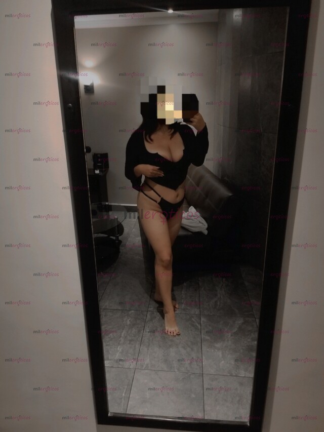 FOTOS DE SOY CAROLINA, CHICA JOVEN DE LINDOS PECHOS GRANDES DISPONIBLE