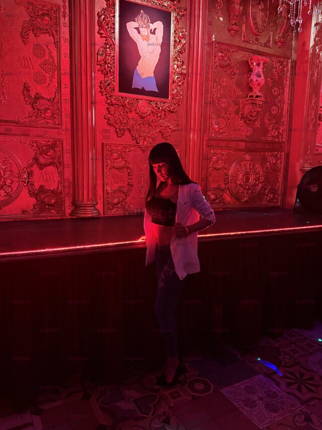 FOTOS DE HELLEN RICA NENA Y CACHONDA, EN ESPERA DE CONOCERTE!