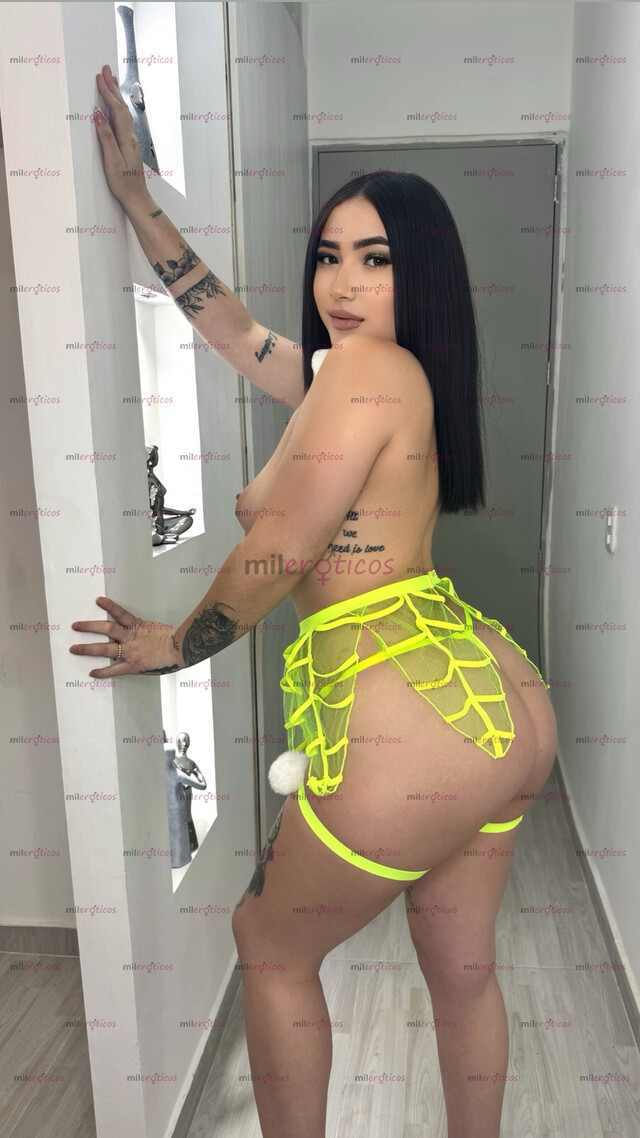 FOTOS DE VICKY LINDA PELI NEGRA CON PIEL BLANCA SOY MORBOSA COMPLACIENTE CALIENTE DOMIS