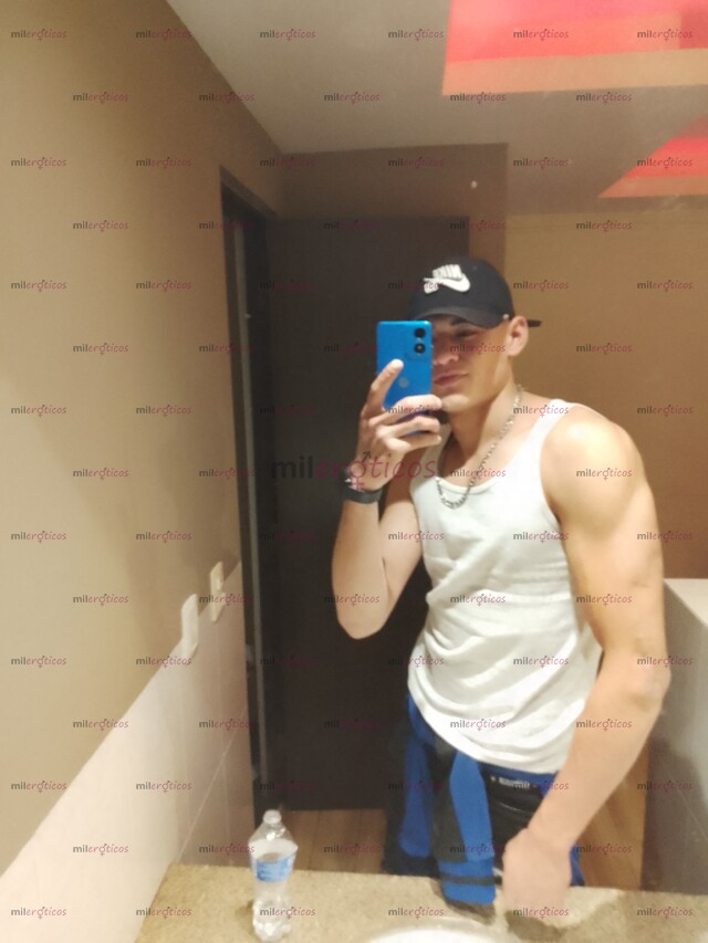 FOTOS DE MIDO 1.92 Y TENGO UN JUGUETE PARA TI DE 20