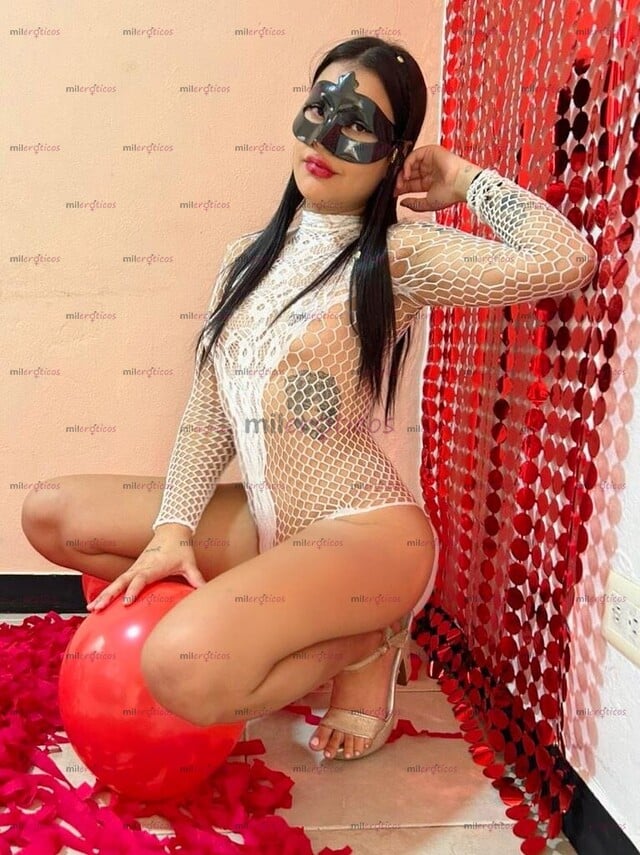 FOTOS DE LA CHICA QUE QUIERE CUMPLIR LOS DESEOS MÁS SEXUALES A TU LADO HERMOSA FLACA