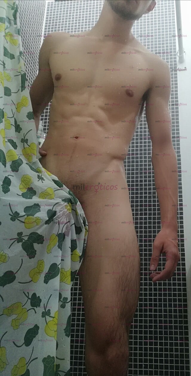 FOTOS DE LLEGÓ EL VERGÓN QUE ESTABAS BUSCANDO CON GANAS DE METERTE TODA MI VERGA