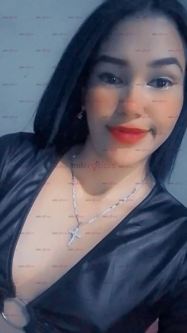 FOTOS DE TU FLACA LINDA Y SENCILLA CAPAZ DE CUMPLIR TUS CAPRICHOS