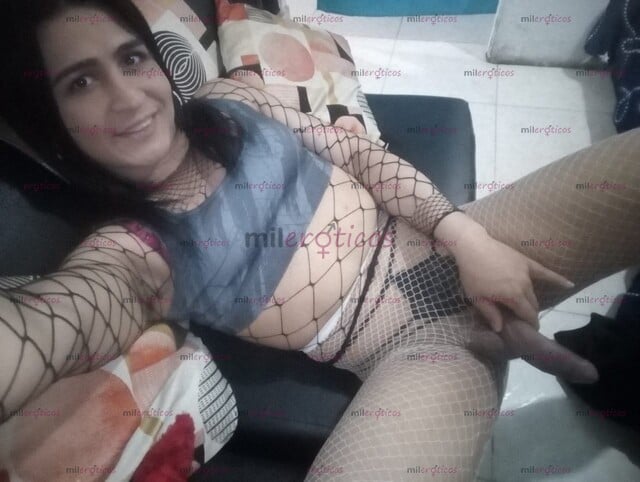 FOTOS DE NENITA TRANS CALIENTE CON GANAS DE MUCHO SEXO DURO RUDO Y SALVAJE