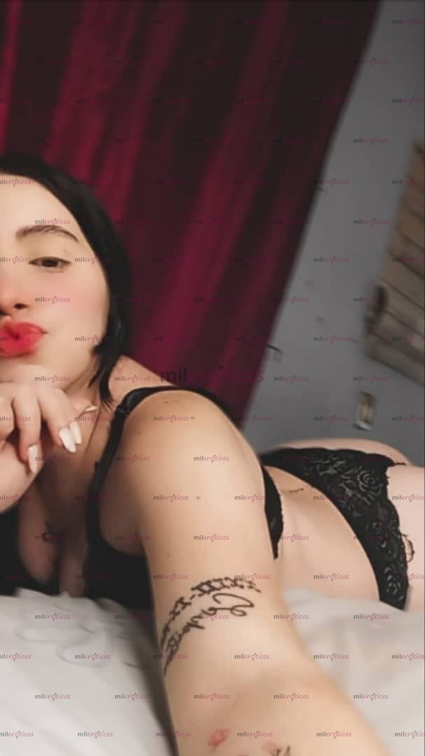 FOTOS DE HOLA PAPI SOY SARAY, UNA PUTITA LISTA PARA SACARTE TODA LA LECHITA