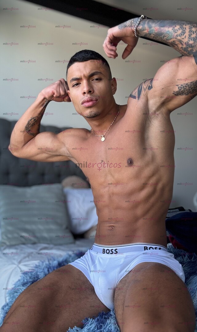 FOTOS DE 25 VIP .PASAR UN COLOMBIANO 25 BUEN RATO ATENTO Y EXCLUSIVO TRATO .