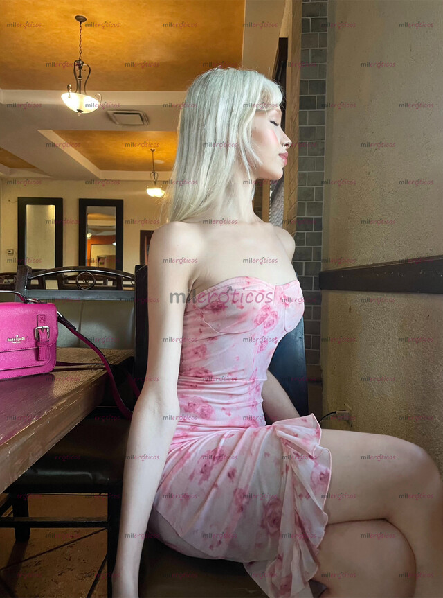 FOTOS DE SOLO CONTENIDO, LA PRINCESA TRANS MÁS BLANCA, RUBIA, FEMENINA Y PERFECTA