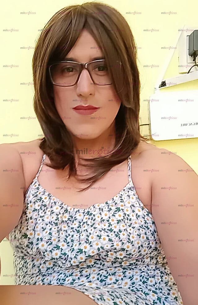 FOTOS DE LINDA TVS DE CLOSET . ALEGRE, FEMENINA, COMPLACIENTE ADEMAS DE CACHONDA