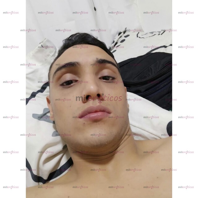 FOTOS DE BISEXUAL RECIÉN LLEGADO CARGADO DE LECHE, DOMINANTE CULION CON BUENA VERGA