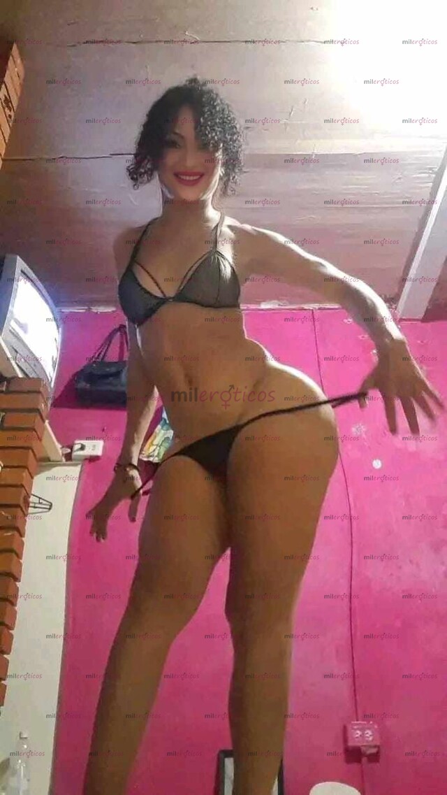 FOTOS DE MORENA DORADA DISPUESTA A TODO HAGO TRÍOS SALIDAS