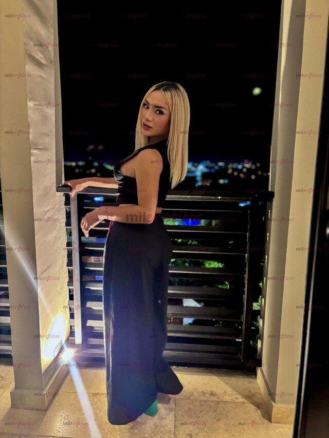 FOTOS DE HERMOSA NENA RUBIA, SEXY Y COMPLACIENTE CON GANAS DE DARTE PLACER !!!!!
