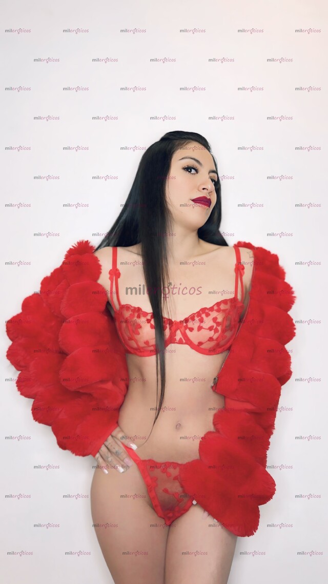 FOTOS DE FLAQUITA PETITTE TATUADA CALIENTE ACTIVA LAS 24 HORAS