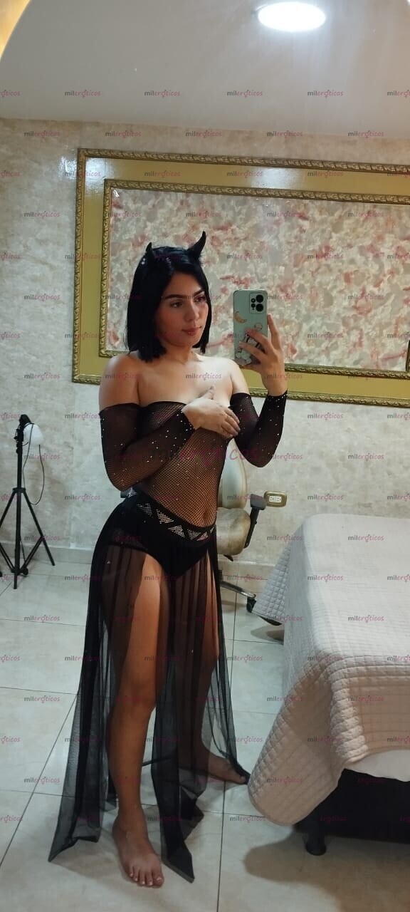 FOTOS DE KISS PARA TI AMOR, COLOMBIANA, BONITA, CALIENTE Y SENSUAL PARA COMPLACERTE MOR K