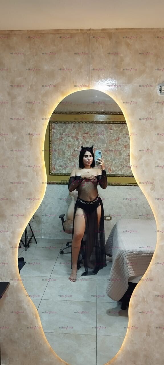 FOTOS DE KISS PARA TI AMOR, COLOMBIANA, BONITA, CALIENTE Y SENSUAL PARA COMPLACERTE MOR K