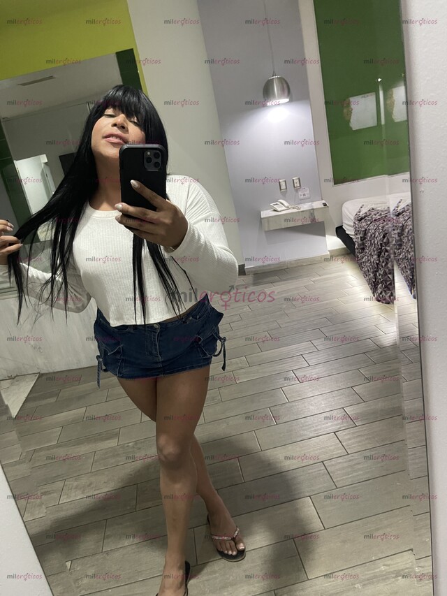 FOTOS DE UNA CHICA TRANS TRANQUILA PERO COMPLACIENTE EN LO QUE USTED PIDA LEYMII