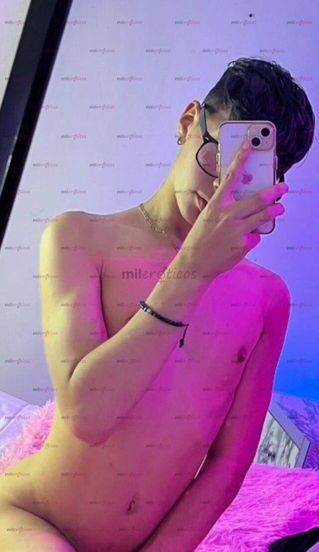FOTOS DE JOVENSITO, PASIVO SUPER CALIENTE CON GANAS DE MUCHA LECHE