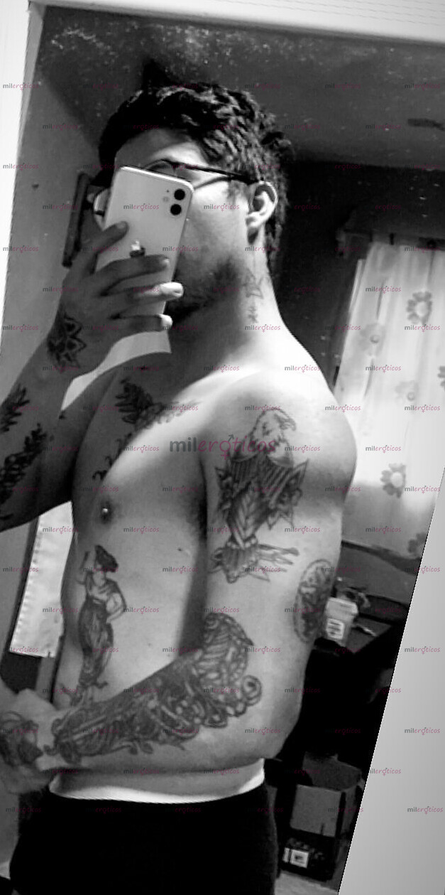 FOTOS DE JOVEN COMPLACIENTE, GUAPO CON CUERPO ATLÉTICO NUEVO EN LA ZONA