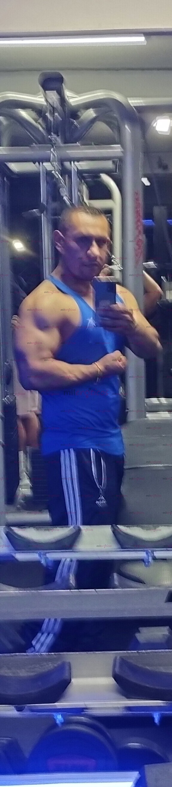 FOTOS DE HOLA SOY LEÓN UN CHICO MUY ATREVIDO Y CALIENTE CONOCEME