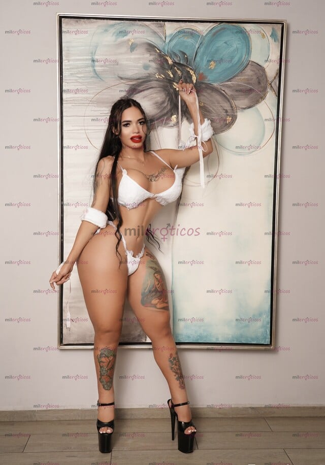 FOTOS DE FEMENINA DELICADA TRAGONA SEXÓLOGA ADICTA A COMER CULITOS