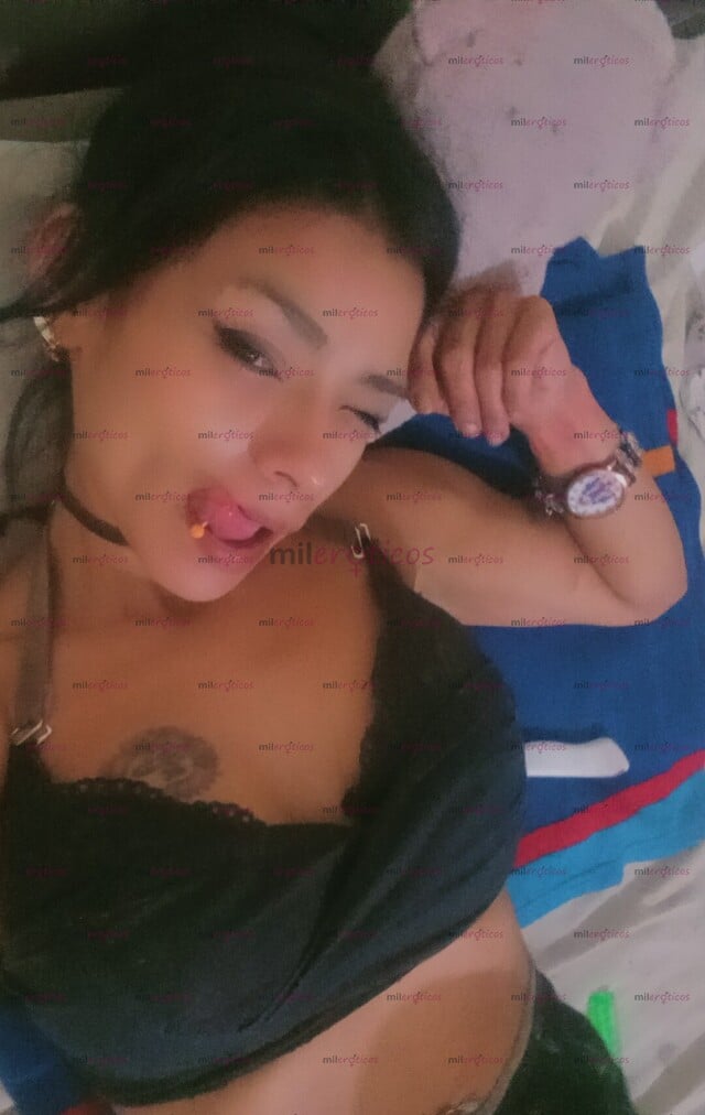 FOTOS DE VENTA DE CONTENIDO MASTURBÁNDOME ABRIÉNDOME LAS NALGAS Y MAS