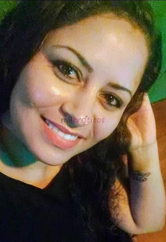Ola sou siliconada cheirosa simpatica super safada encorpada pele macia faco desde o estilo namoradinha ate o mais puta na cama sou liberal e bem reso...