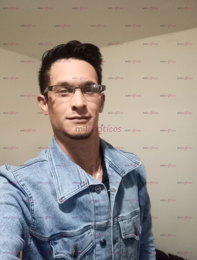 FOTOS DE FLACO, ALTO, DEFINIDO, BUENA DOTACIÓN. DURADERO