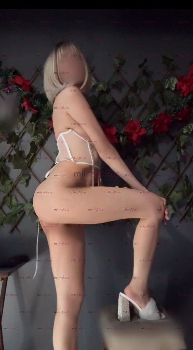 FOTOS DE RUBIA PERFECTA, JOVEN BELLA Y PIEL EXTRA SUAVE, TÍMIDA PERO SALVAJE Y FOGOSA