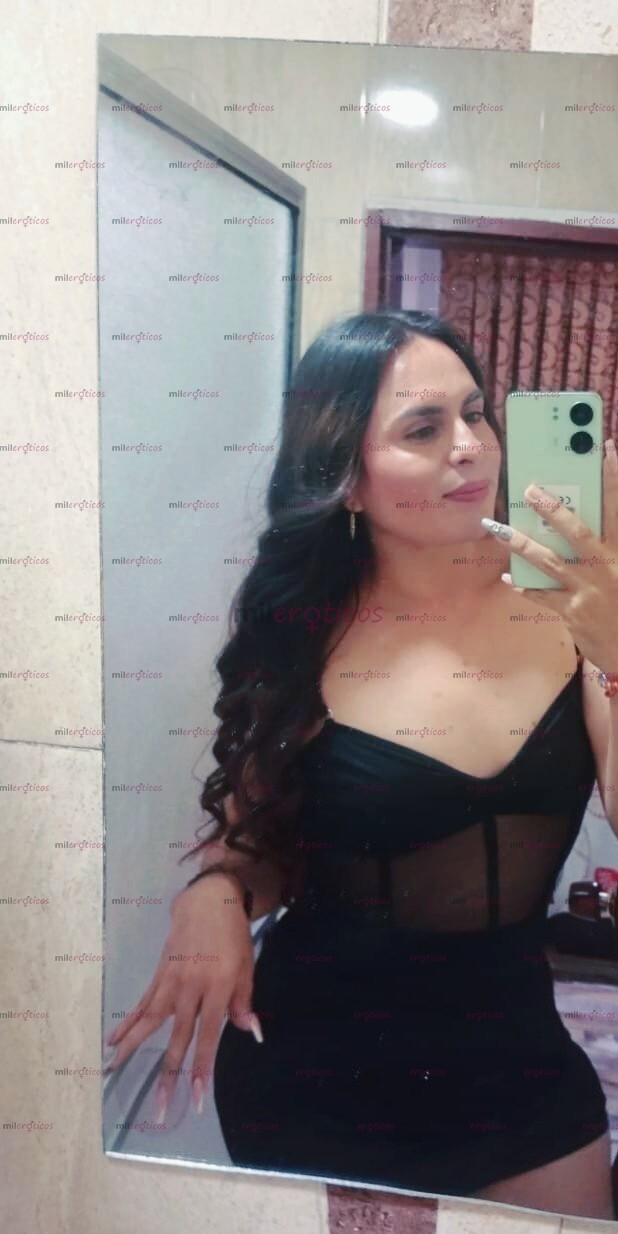 FOTOS DE NUEVA PARA Q DISFRUTES ESTÁ PERRITA EN LA CAMA
