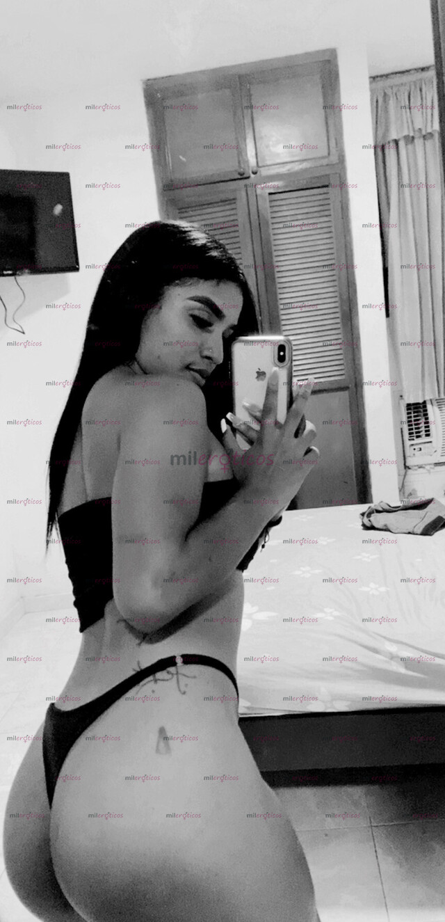 FOTOS DE ULTIMO DÍA LLEGO TÚ MORENITA COMPLACIENTE TODO RICO EN LA CAMA