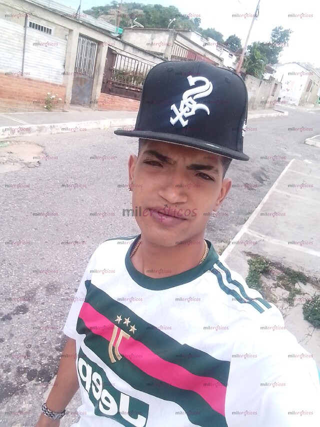 FOTOS DE HOLA SOY BRAYAN TENGO 19 AÑOS Y ESTOY DE PASEO EN VILLAVICENCIO