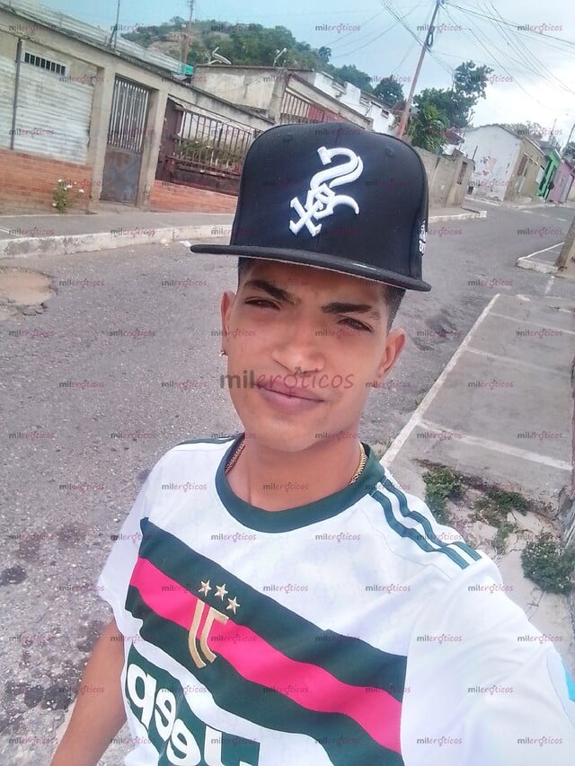 FOTOS DE HOLA SOY BRAYAN TENGO 19 AÑOS Y ESTOY DE PASEO EN VILLAVICENCIO