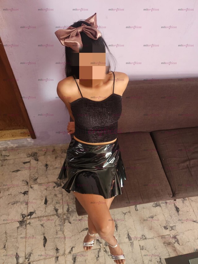 FOTOS DE ZONA CHUBURNA 800 X 30 MIN CON LUGAR CH4VIT4 DE 18 AÑOS PETTI DELGADITA BONITA