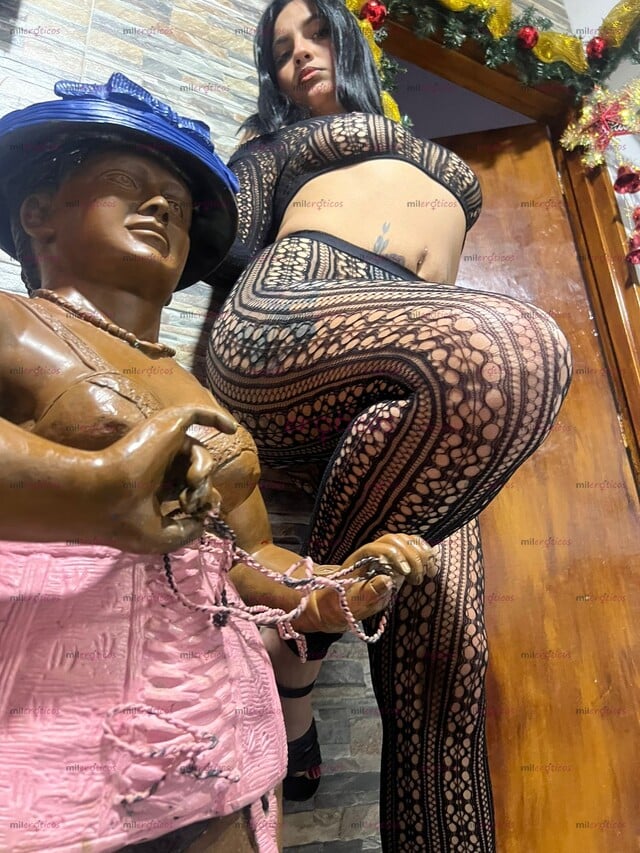FOTOS DE HOLA MIS AMORES SOY MILU RIKA PAISA DISPUESTA A CUMPLIR TODAS TUS FANTASIAS