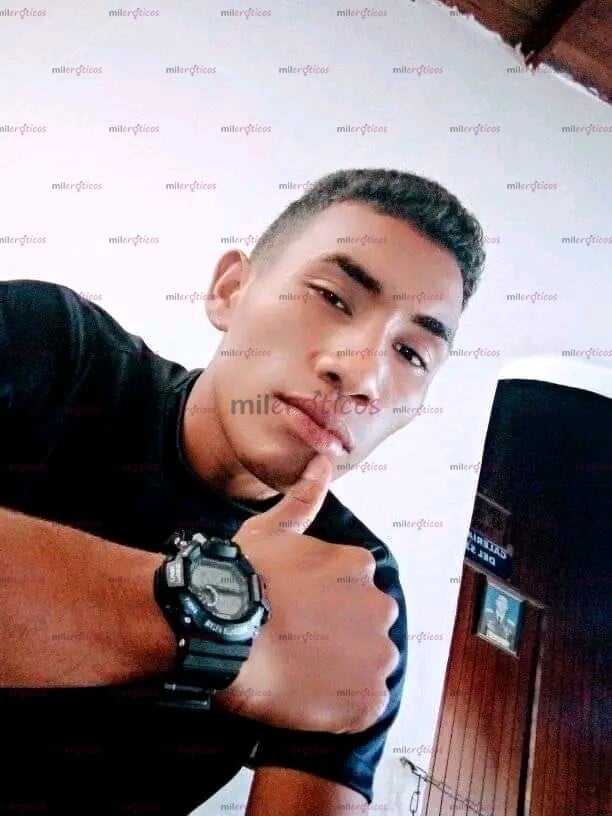 FOTOS DE AQUÍ MORENO VENEZOLANO DISPUESTO A COMPLACER TUS FETICHES
