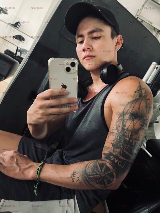 FOTOS DE LOUIS COLOMBIANO DE VISITA POR POCOS DÍAS.