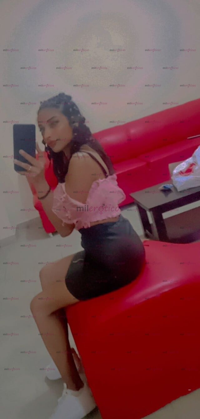 FOTOS DE VALERIA 21 AÑOS SUMISA COMPLACIENTE AMBLE Y LISTA PARA CUMPLIR TUS FANTASÍAS
