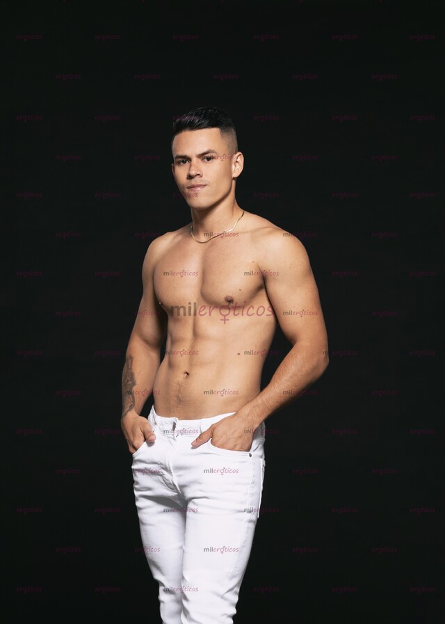 FOTOS DE SANTIAGO VISITANDO POCOS DÍAS CALIENTE VEÁMONOS