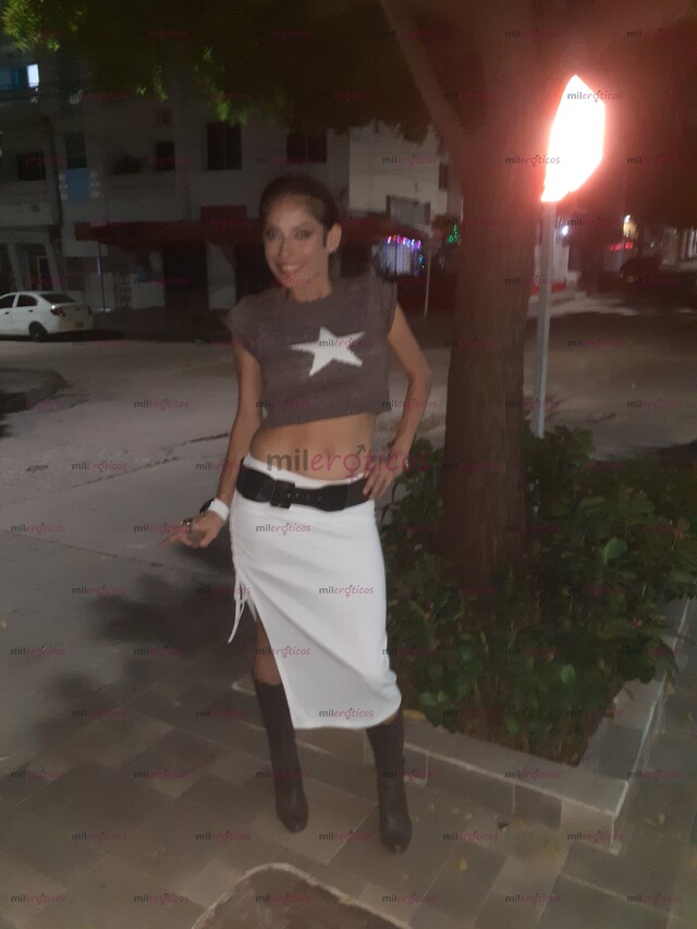 FOTOS DE HOTLATINWIFE COSTEÑA MILFWOMAN ,HOTMAMA SEXYLADY